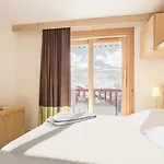 Pierre & Les Nereides La Plagne