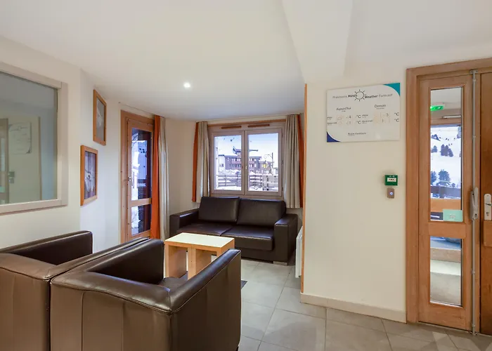 Pierre & Les Nereides 3*