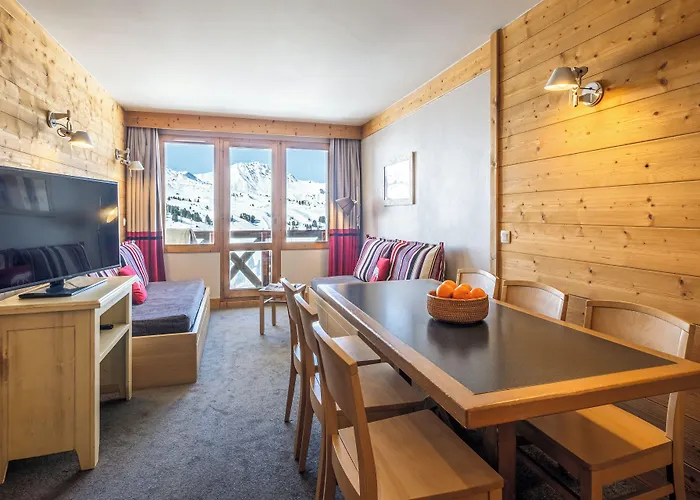 Pierre & Les Nereides 3*