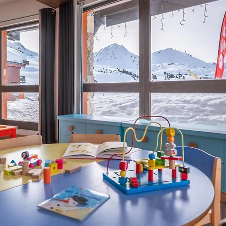 Aparthotel Pierre & Les Nereides 3*