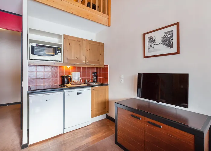 Pierre & Les Nereides Aparthotel