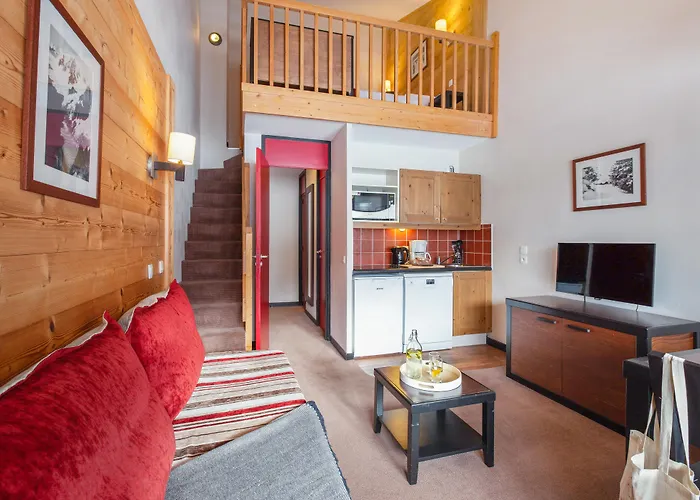 Pierre & Les Nereides Aparthotel 3*