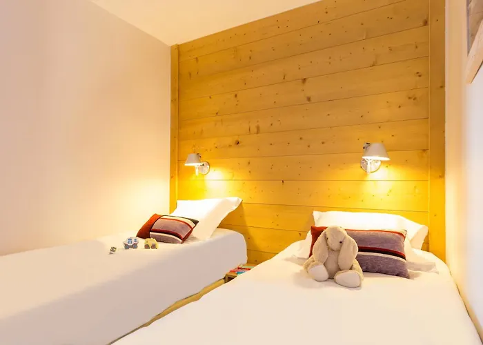 Pierre & Les Nereides